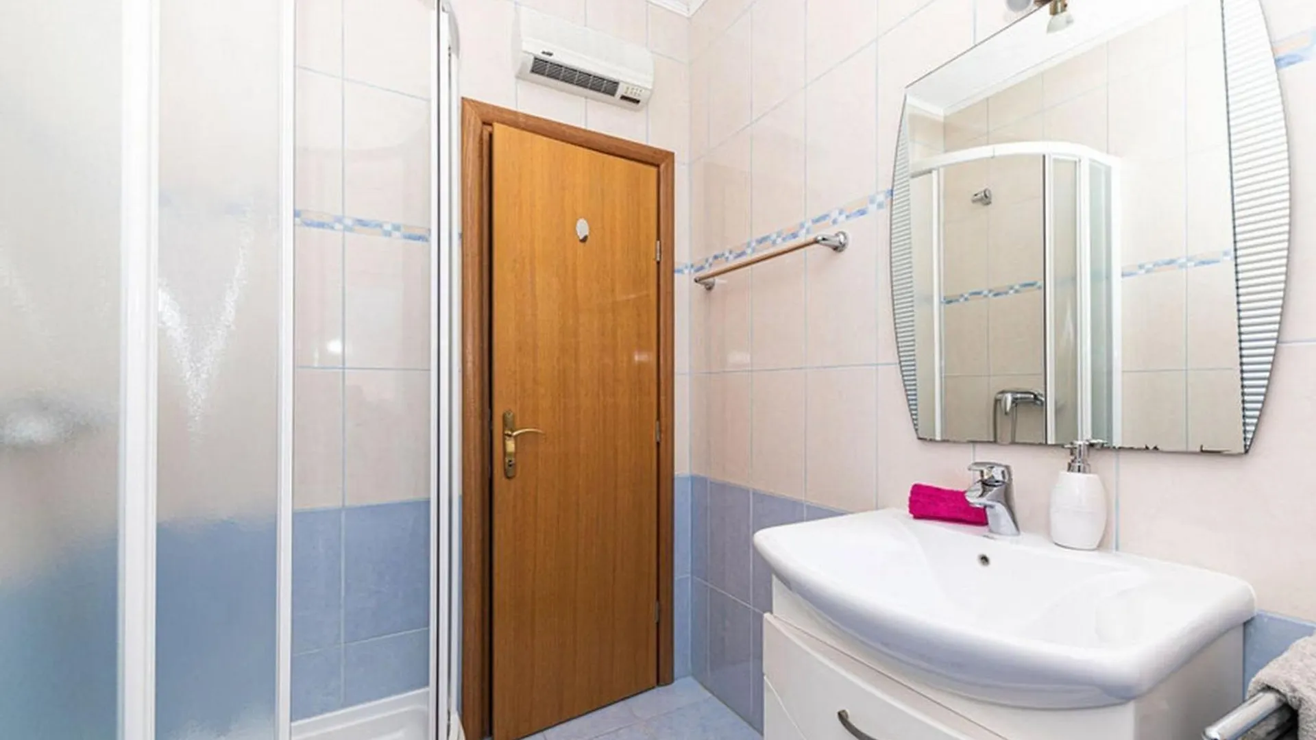 Exquisite Spacious Villa Bufaline With Pool And Gym Kastel Novi