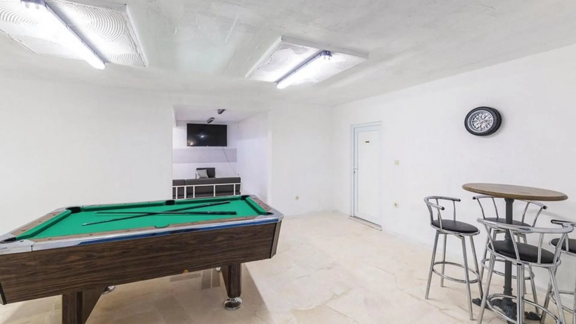 Exquisite Spacious Villa Bufaline With Pool And Gym Kastel Novi Croatia