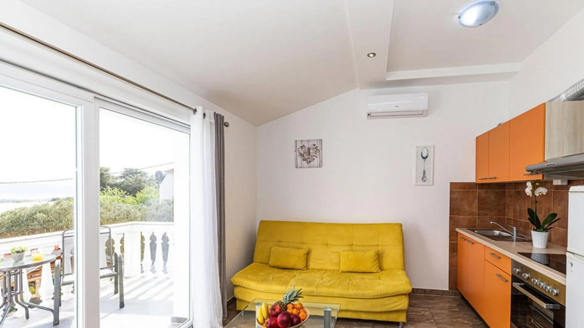 Exquisite Spacious Villa Bufaline With Pool And Gym Kastel Novi 0*,  Croatia