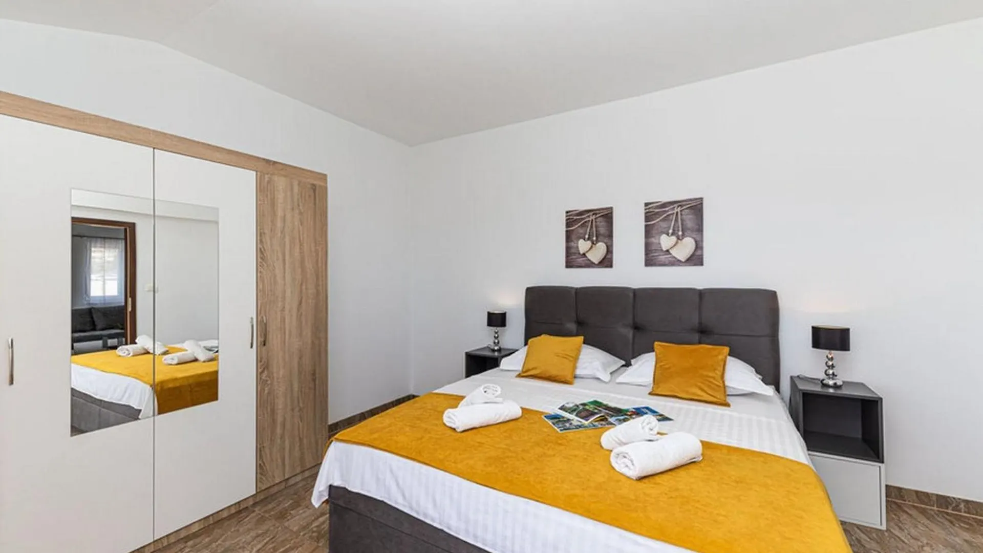 Exquisite Spacious Villa Bufaline With Pool And Gym Kastel Novi