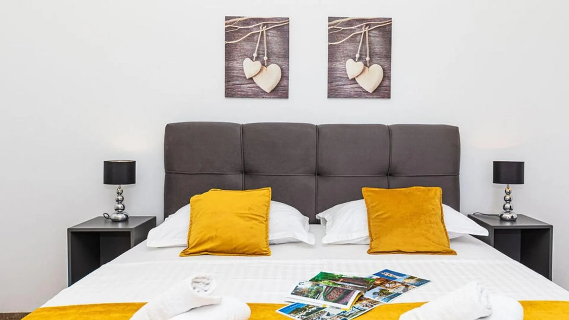 Exquisite Spacious Villa Bufaline With Pool And Gym Kastel Novi