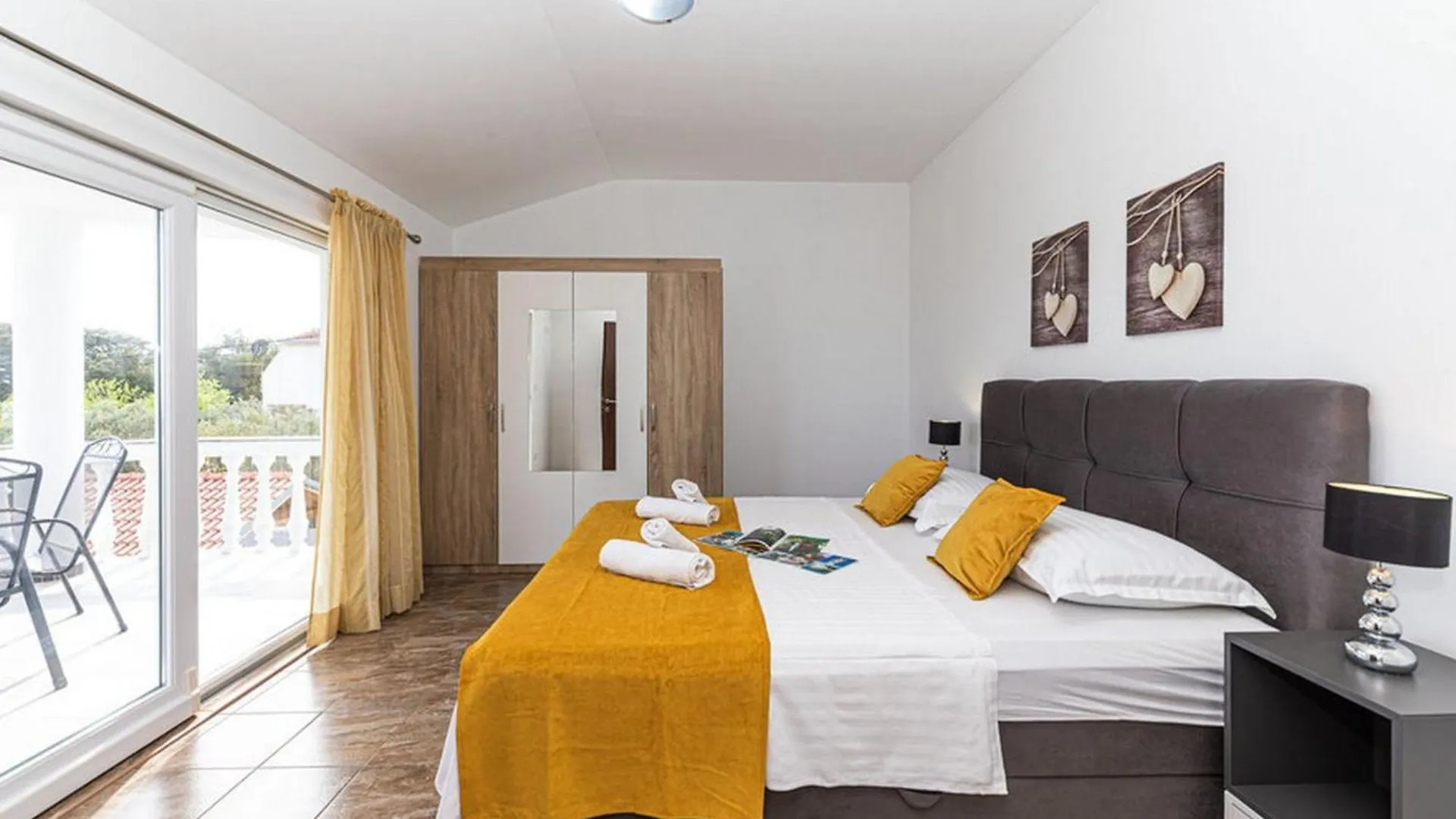 Exquisite Spacious Villa Bufaline With Pool And Gym Kastel Novi 0*,