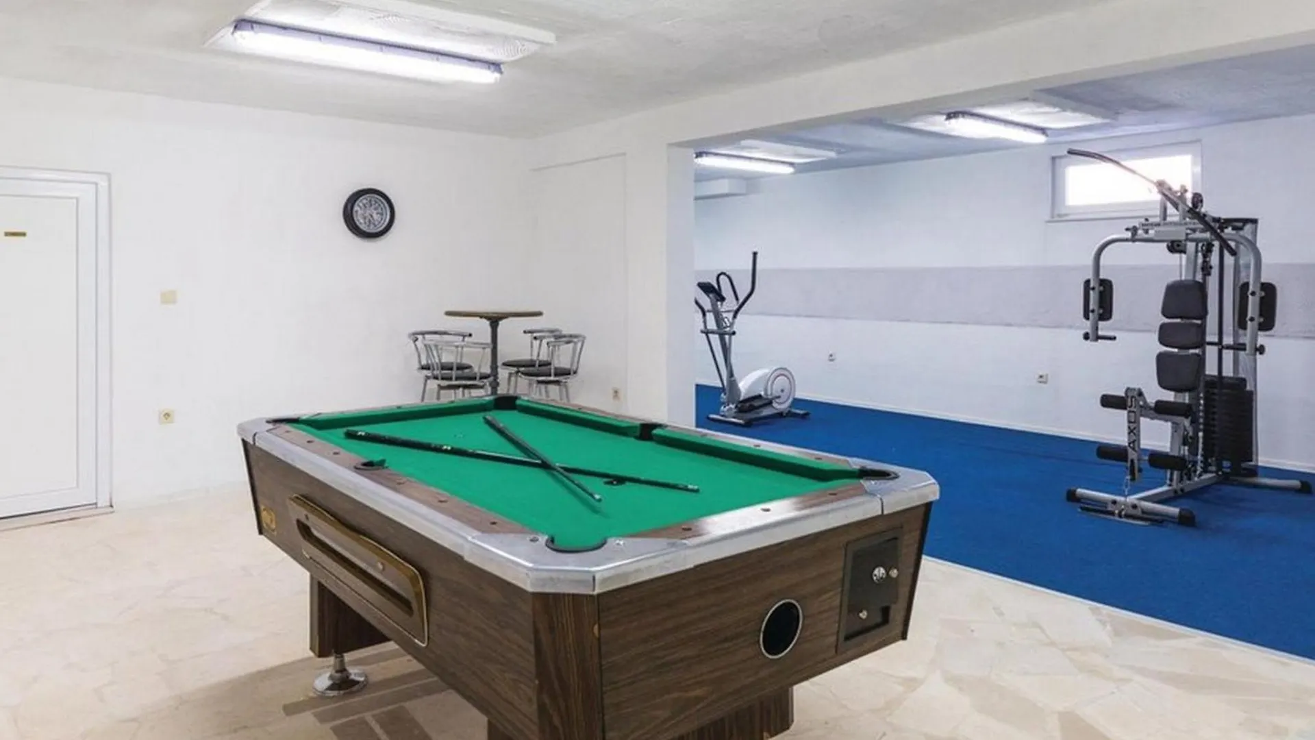 Exquisite Spacious Villa Bufaline With Pool And Gym Kastel Novi