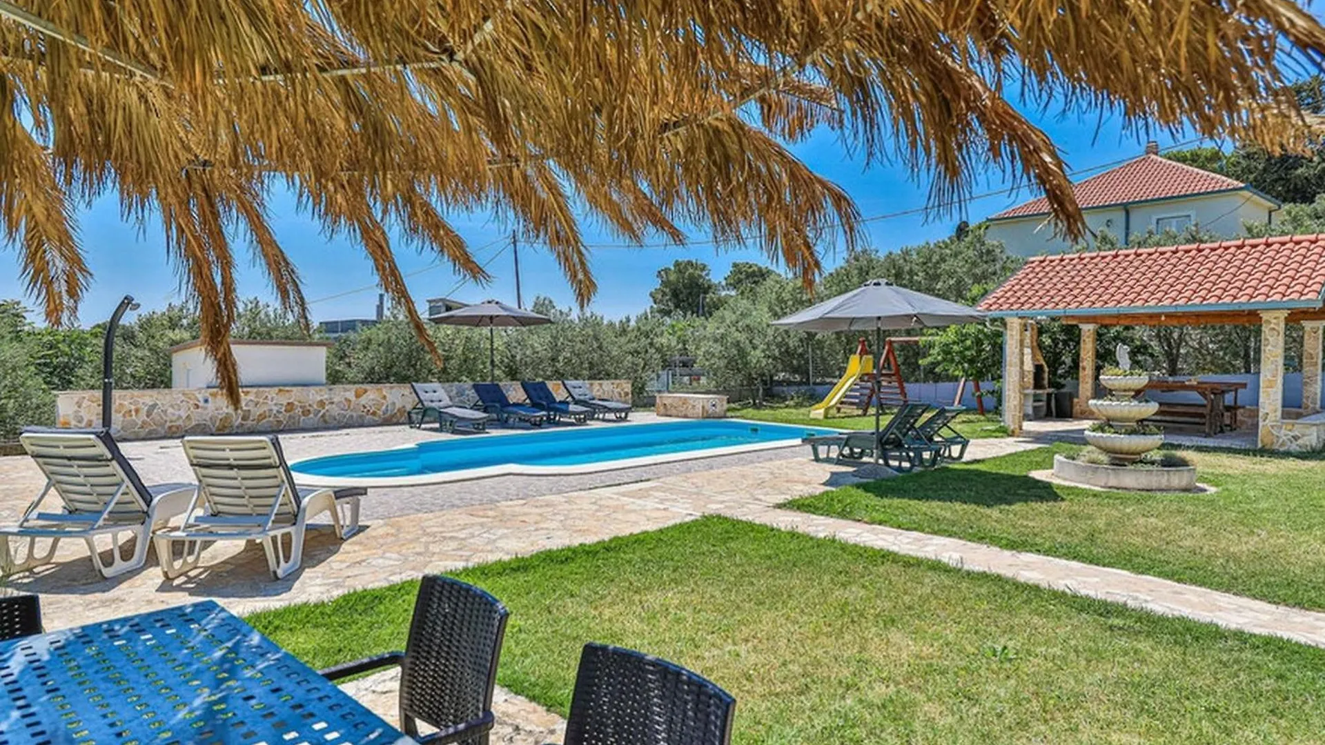 Exquisite Spacious Villa Bufaline With Pool And Gym Kastel Novi
