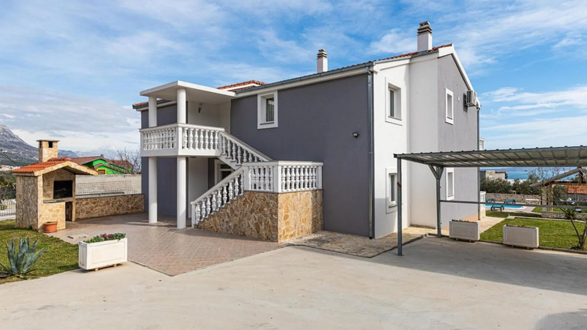 Exquisite Spacious Villa Bufaline With Pool And Gym Kastel Novi